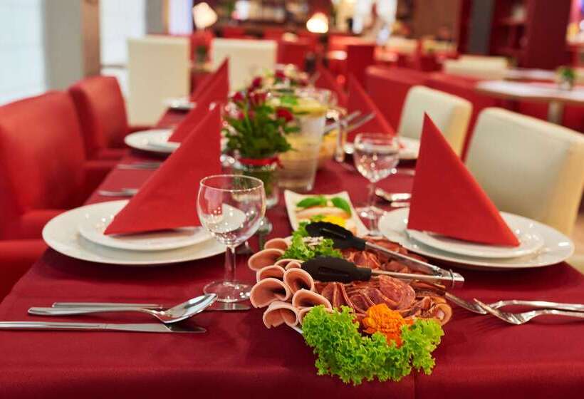 בית מלון כפרי Campanile Krakow Old Town