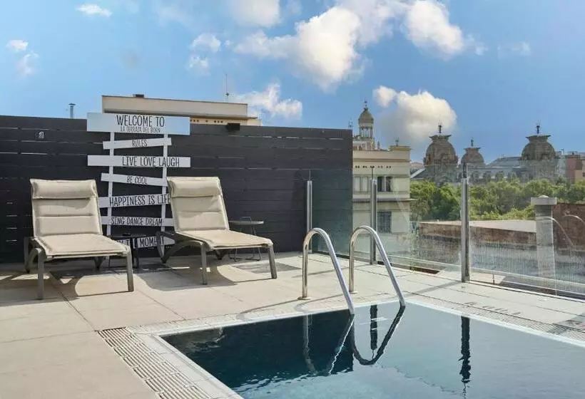 Отель Catalonia Born