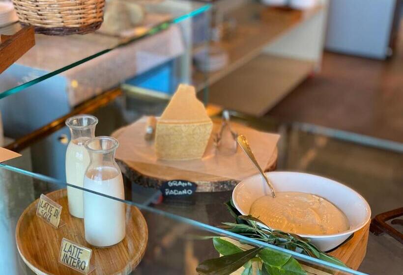 هتل Corallo Rimini