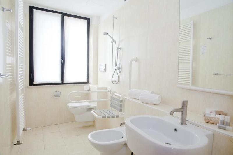 هتل Corallo Rimini