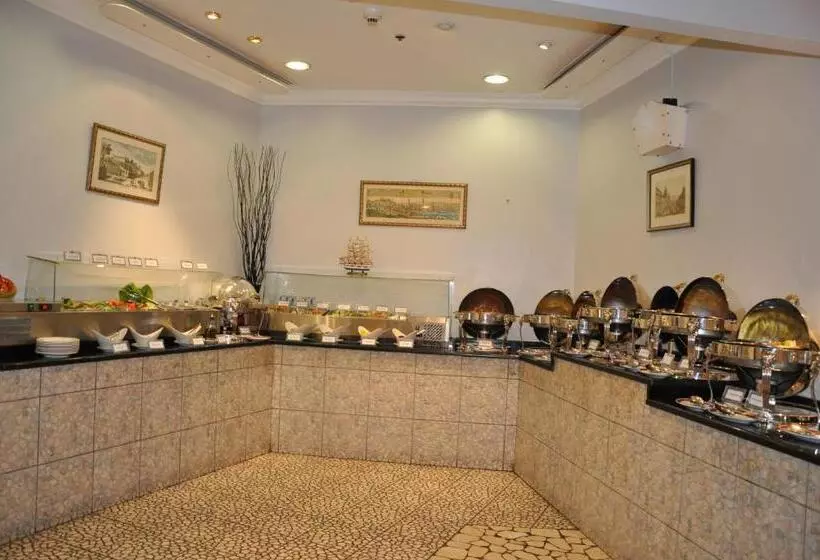 فندق Grand Continental