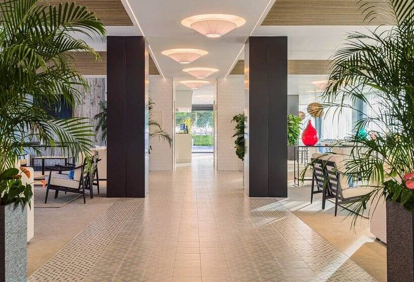 ホテル H10 Casa Del Mar