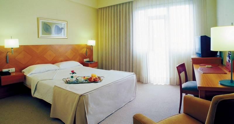 Отель Exe Peregrino