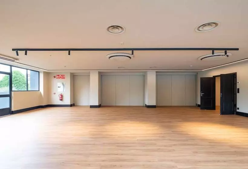 فندق Exe Peregrino