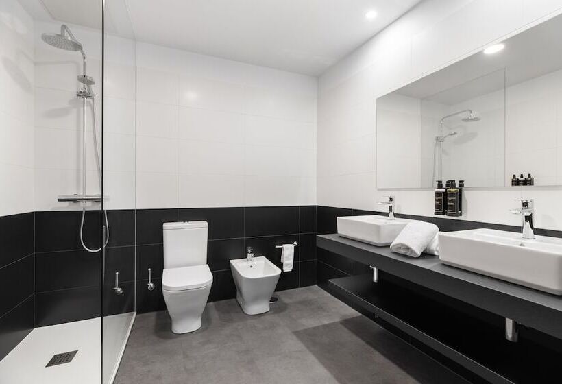 Отель Exe Peregrino