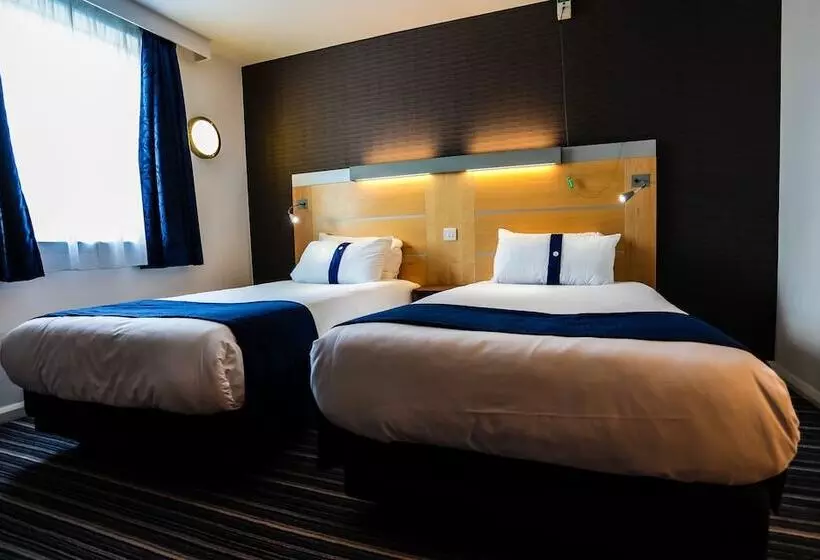 Holiday Inn Express Birmingham Castle Bromwich By Ihg