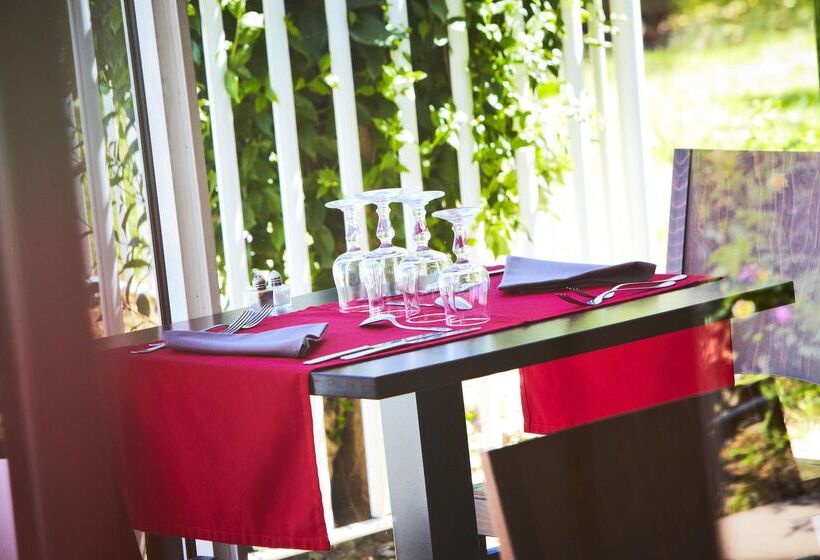 Hotel Kyriad Toulon Est Hyeres La Garde