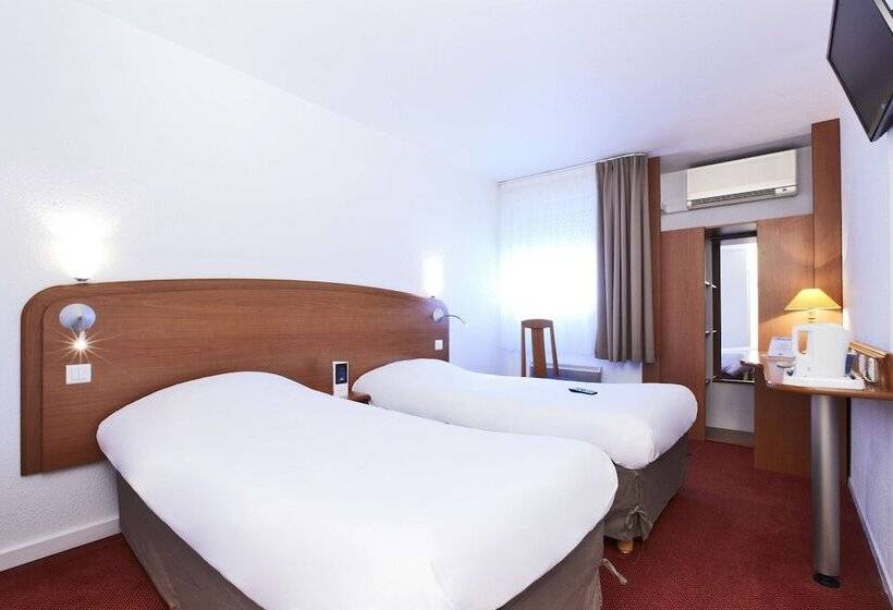 Hotel Kyriad Toulon Est Hyeres La Garde