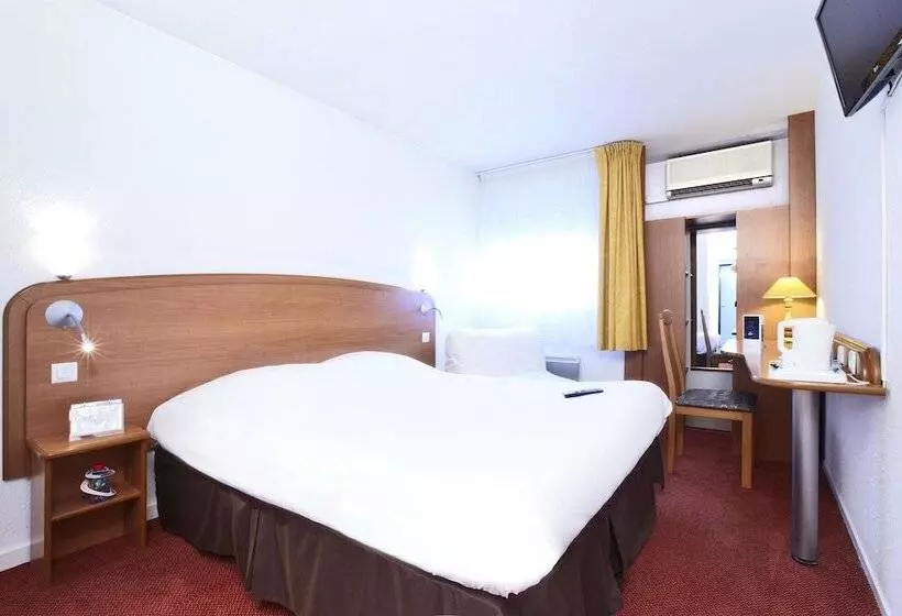 ホテル Kyriad Toulon Est Hyeres La Garde