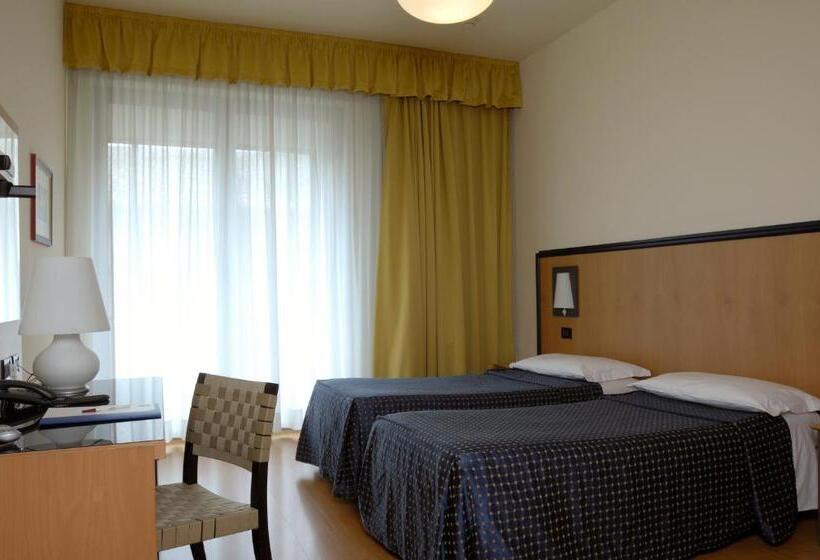 בית מלון כפרי Masini