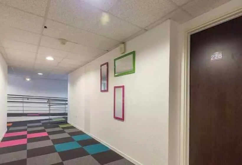 Отель Restaurant Isidore Nice Ouest