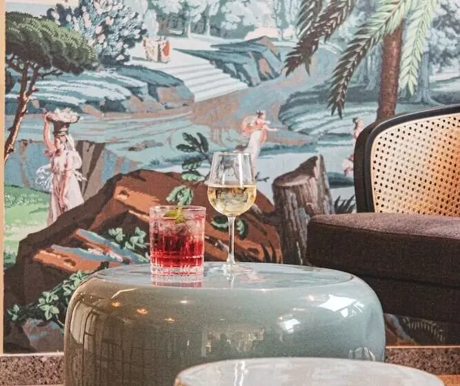 Отель Restaurant Isidore Nice Ouest