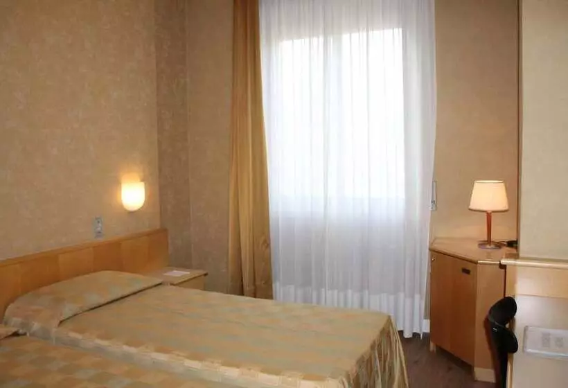 Mokinba Hotels Sant Ambroeus