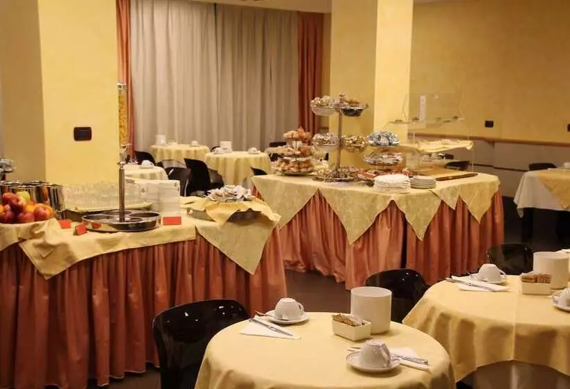 Mokinba Hotels Sant Ambroeus