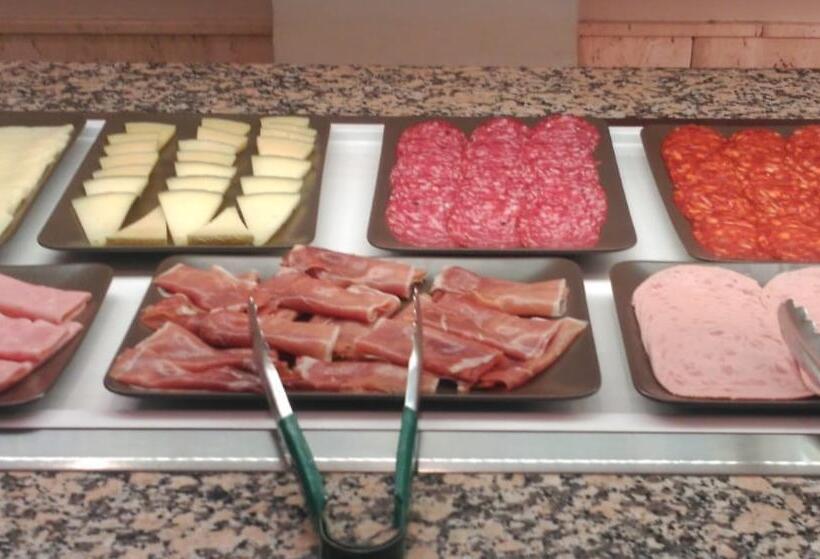 هتل Torremar Mares