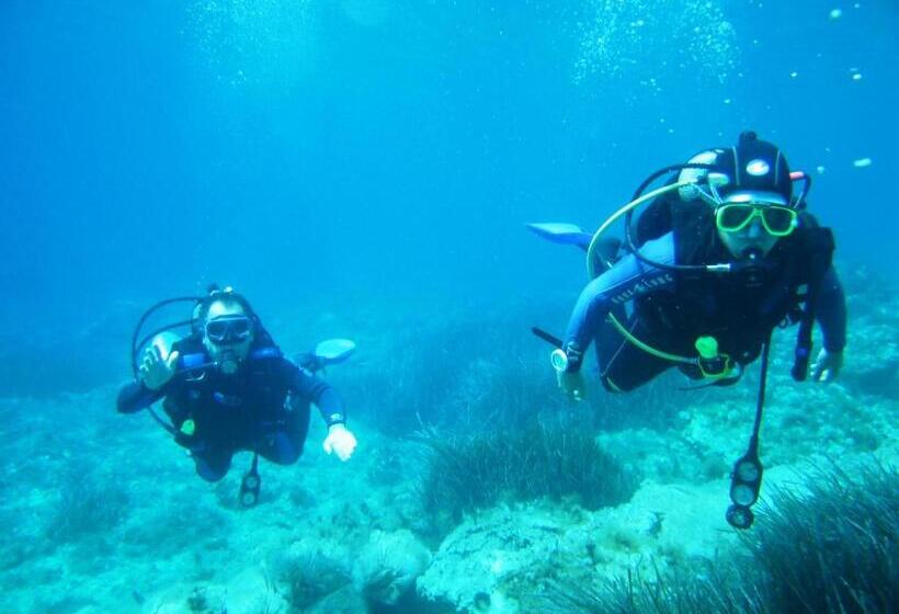 Priscapac Resort & Apartments