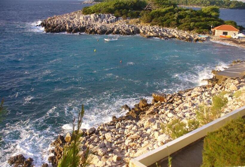 Priscapac Resort & Apartments