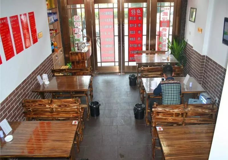 Hotelli Greentree Inn Nanchang East Beijing Road Nanchang University Express