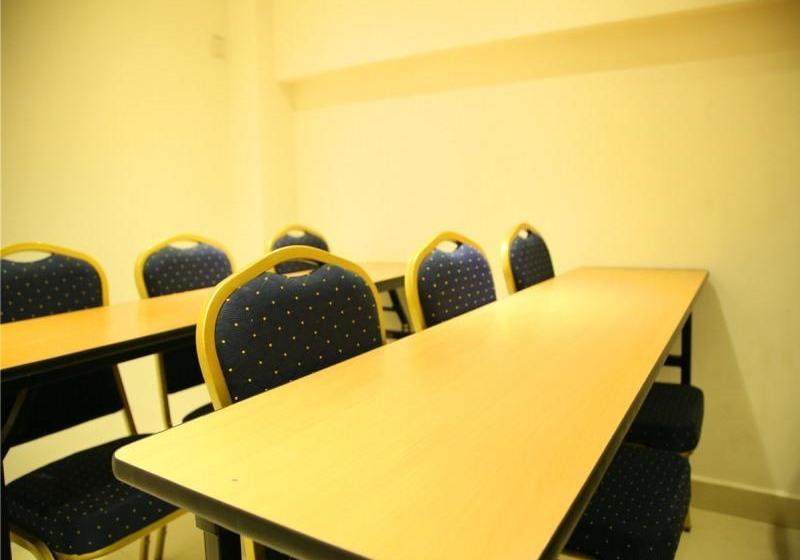 فندق Greentree Inn Nanchang East Beijing Road Nanchang University Express