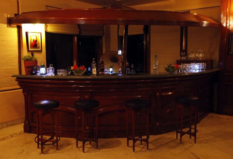 호텔 The Bagh   A Forest Retreat Kanha