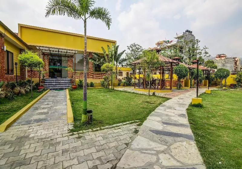 هتل Amrapali Cottage By Oyo Rooms