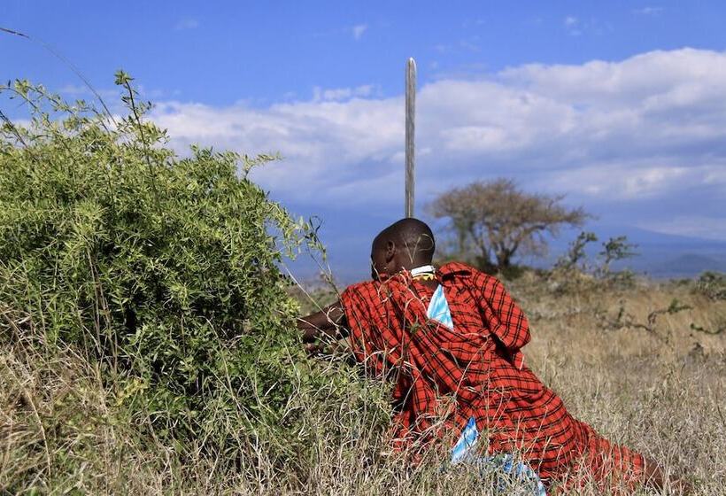 هتل Osiligilai Maasai Lodge
