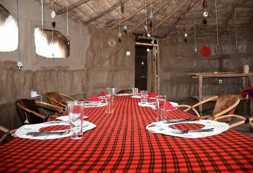 هتل Osiligilai Maasai Lodge