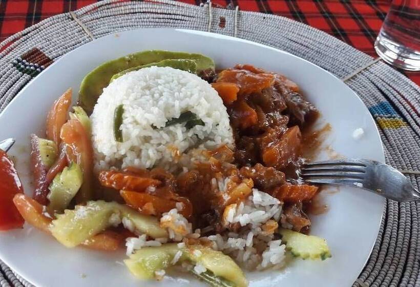 هتل Osiligilai Maasai Lodge