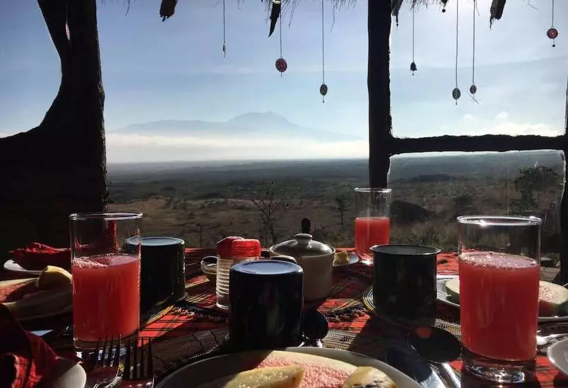 هتل Osiligilai Maasai Lodge