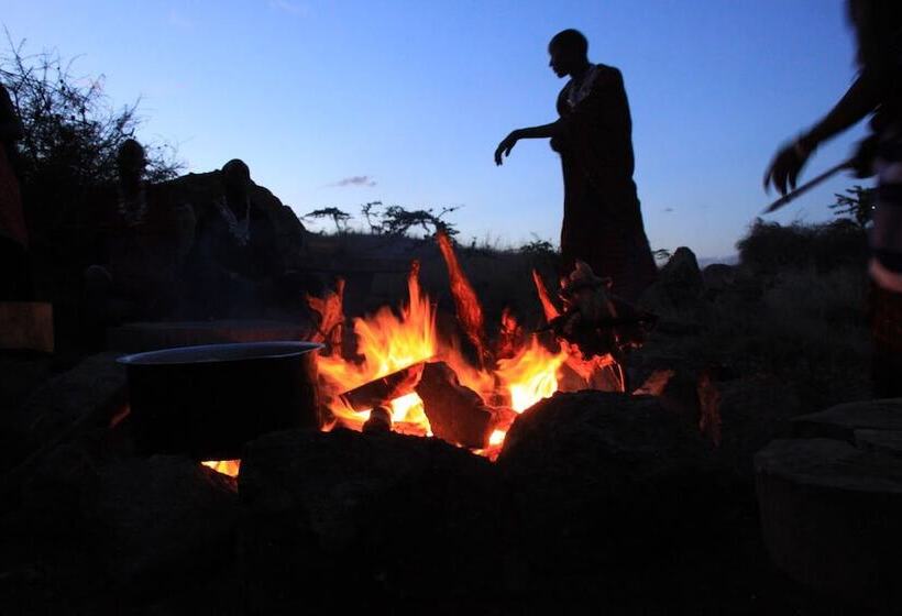 هتل Osiligilai Maasai Lodge