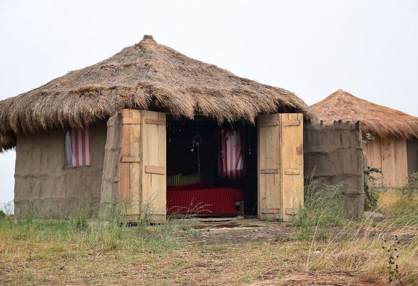 هتل Osiligilai Maasai Lodge