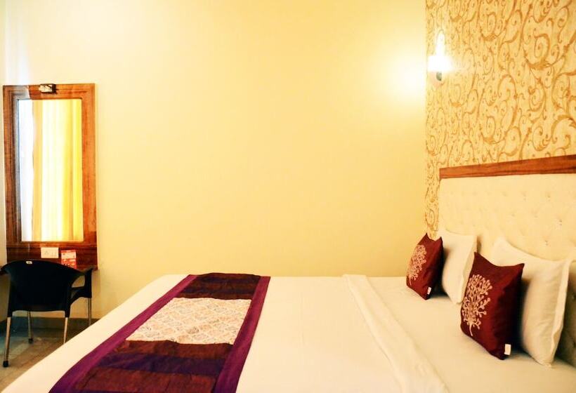 ホテル Panchgani Holiday Home By Oyo Rooms