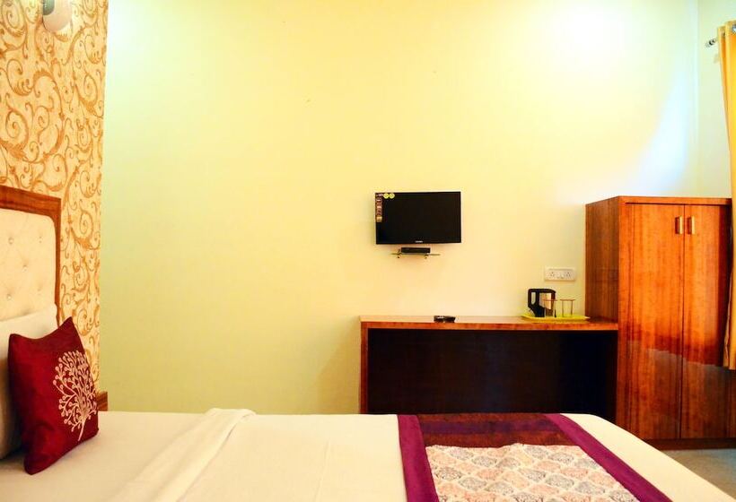 ホテル Panchgani Holiday Home By Oyo Rooms