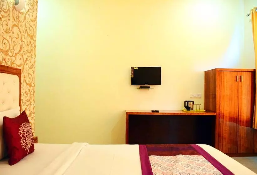 ホテル Panchgani Holiday Home By Oyo Rooms