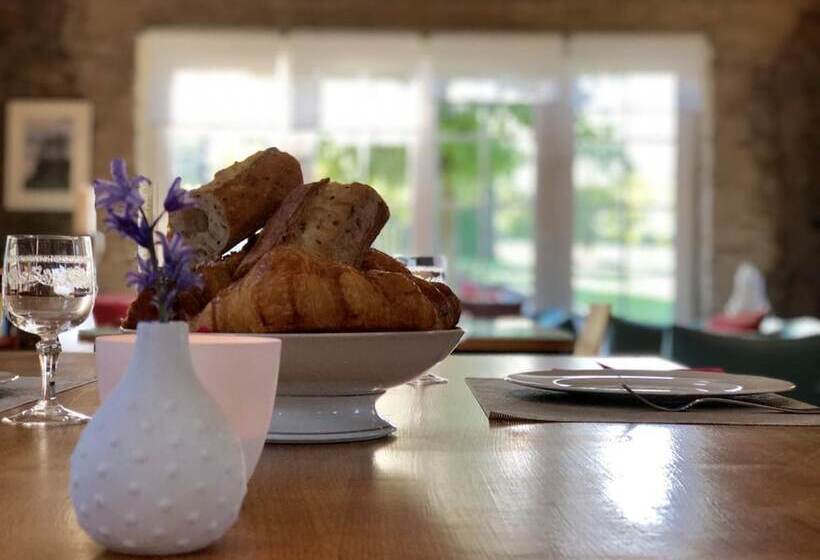 Les Rochers Chambres D Hôtes