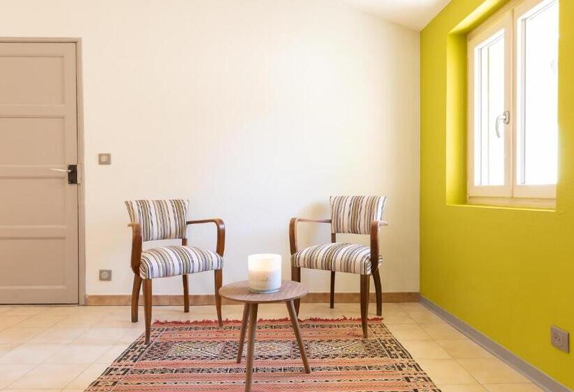 مبيت وإفطار Maison D'hôtes 1800