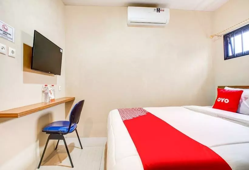 ホテル Oyo 3462 Cimindi Residence