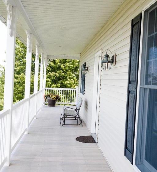 ベッドアンドブレックファースト Hillside Villa Ohio