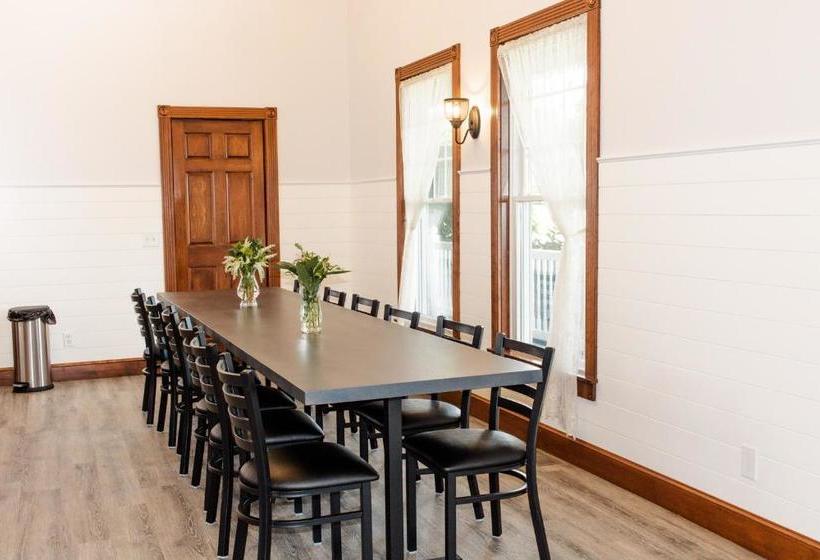 ベッドアンドブレックファースト Hillside Villa Ohio