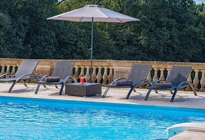 ホテル Chateau De Tresse