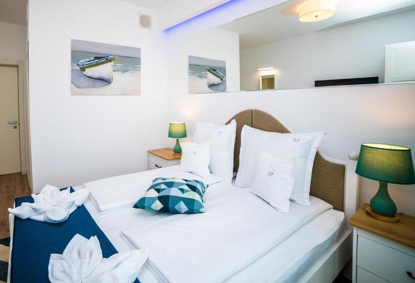 호텔 Club Waves   Vama Veche