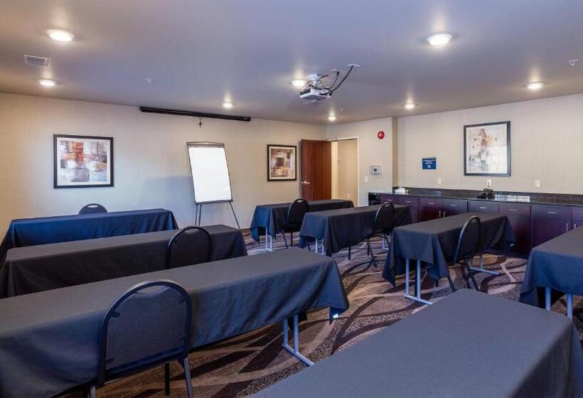 فندق Cobblestone Inn & Suites  Brookville