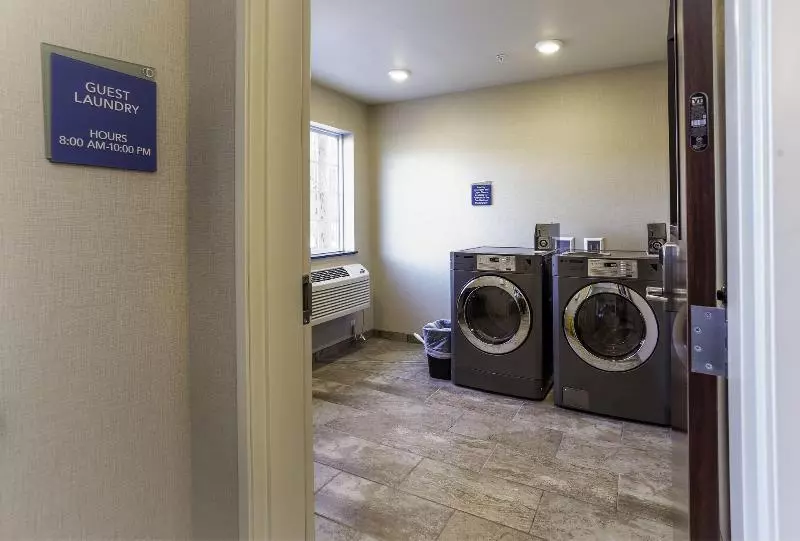 ホテル Cobblestone Inn & Suites Brookville