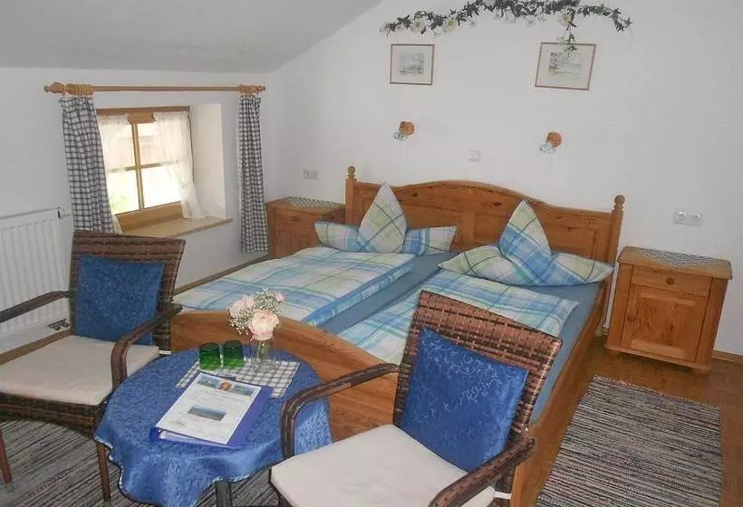 Hotelli Lenzenhof, Familie Christian Und Stefanie Spitzl