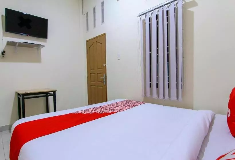 Hotelli Oyo 3334 Ratu Residence