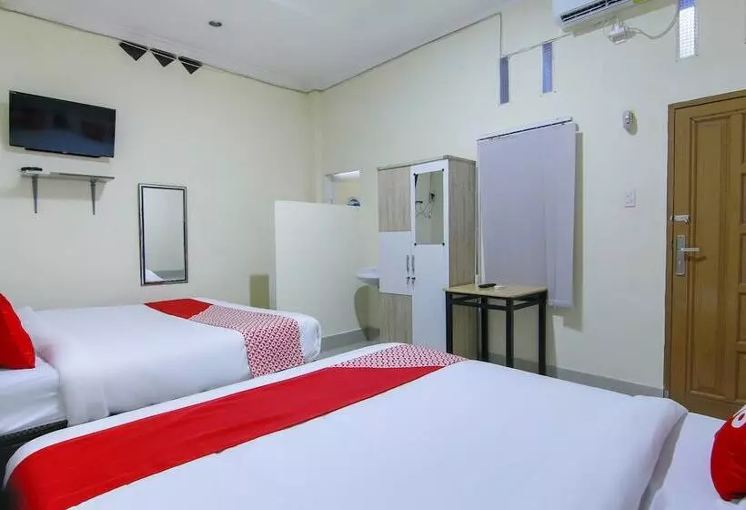 Hotelli Oyo 3334 Ratu Residence