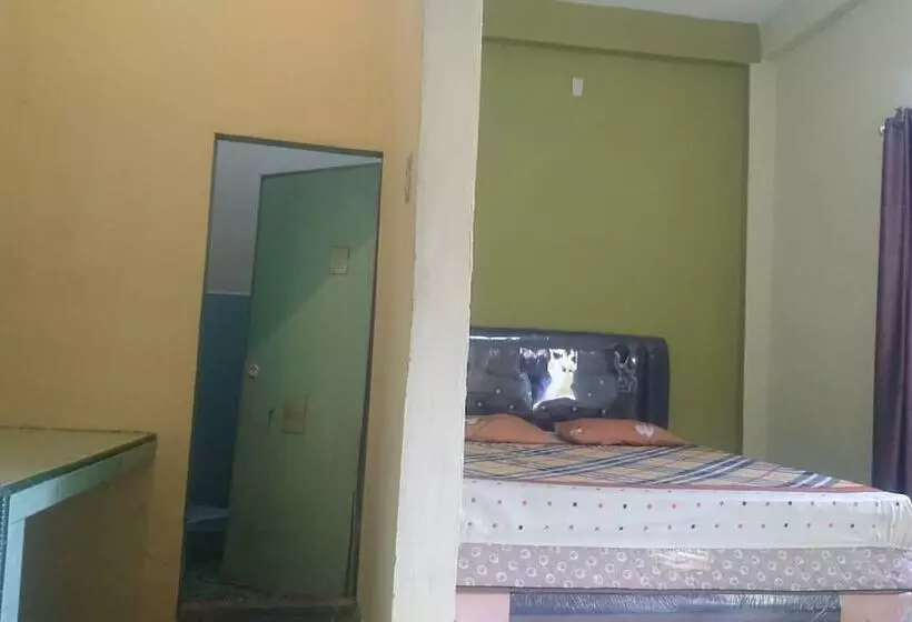 ホテル Purnama Raya Guest House