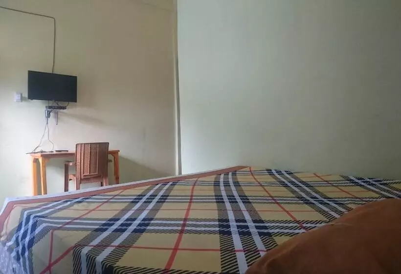 ホテル Purnama Raya Guest House