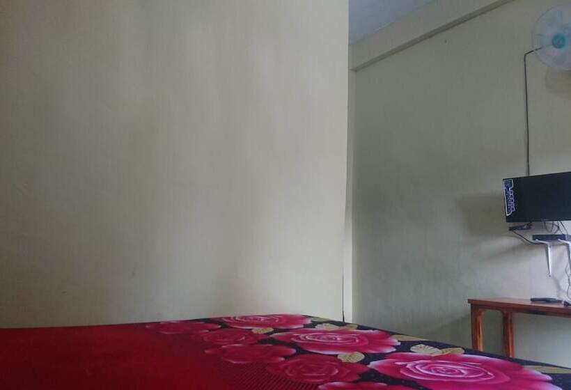 בית מלון כפרי Purnama Raya Guest House