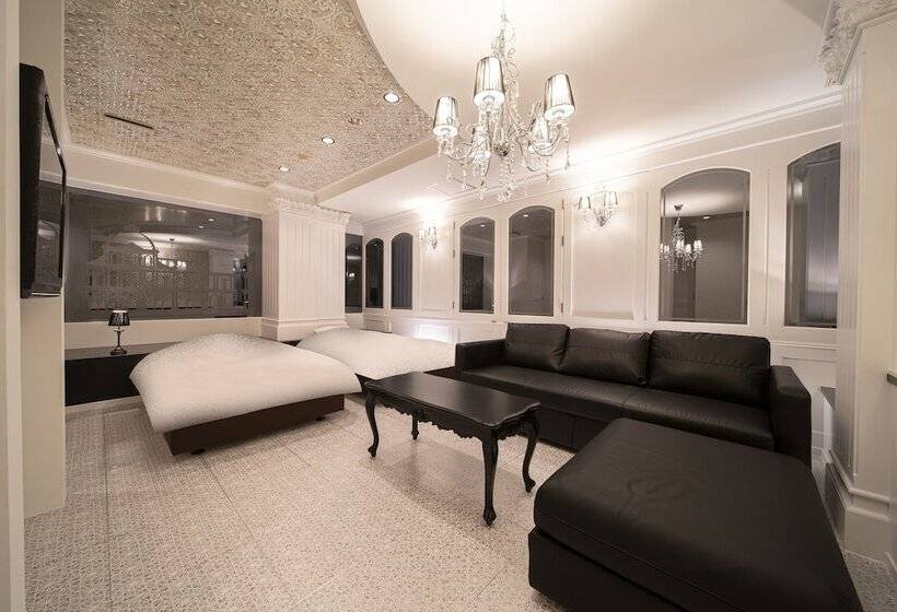 Royal Hotel Uohachi Bettei